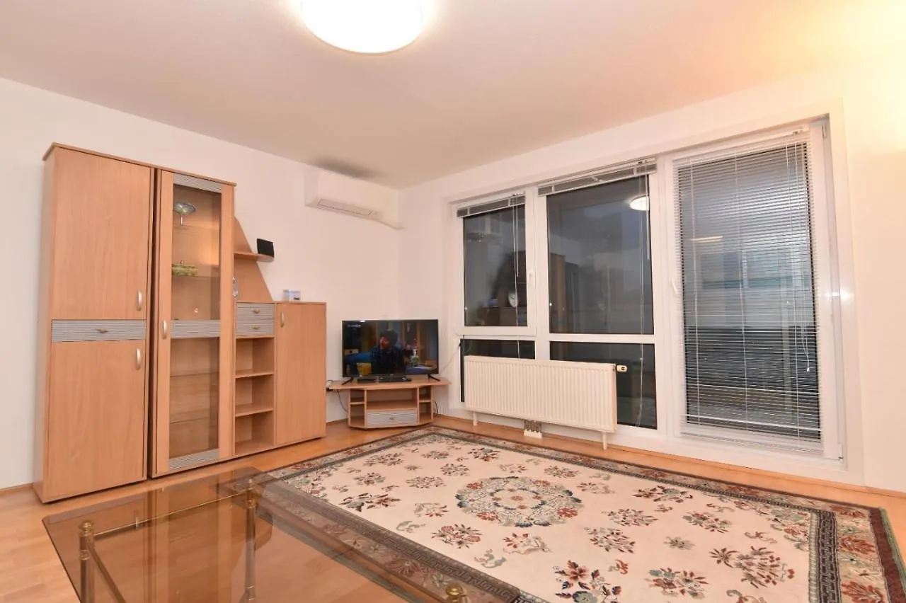 Modern Apartment At Vic Vienna